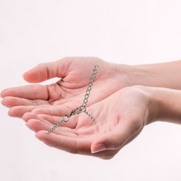 .Turquoise Elephant with Silver Necklace. NWOT - Picture 4 of 5